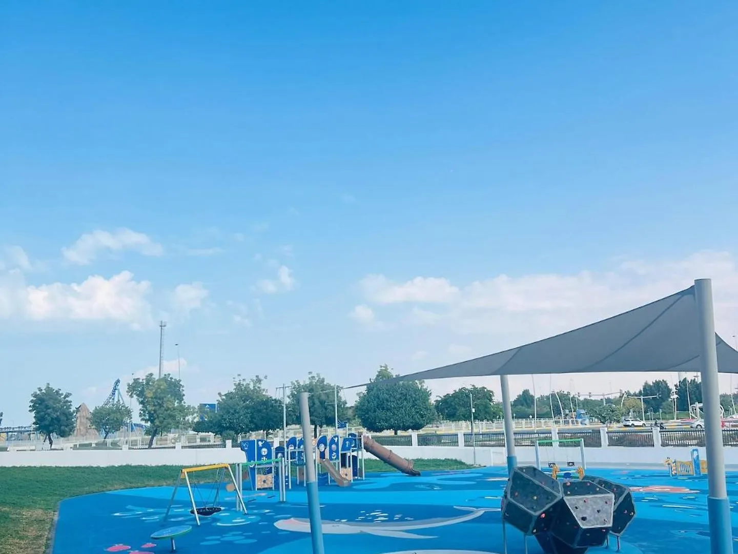 Aparthotel Yas Canal 1 Luxury Apartment By The Canal Near F1 Abú Dhabí