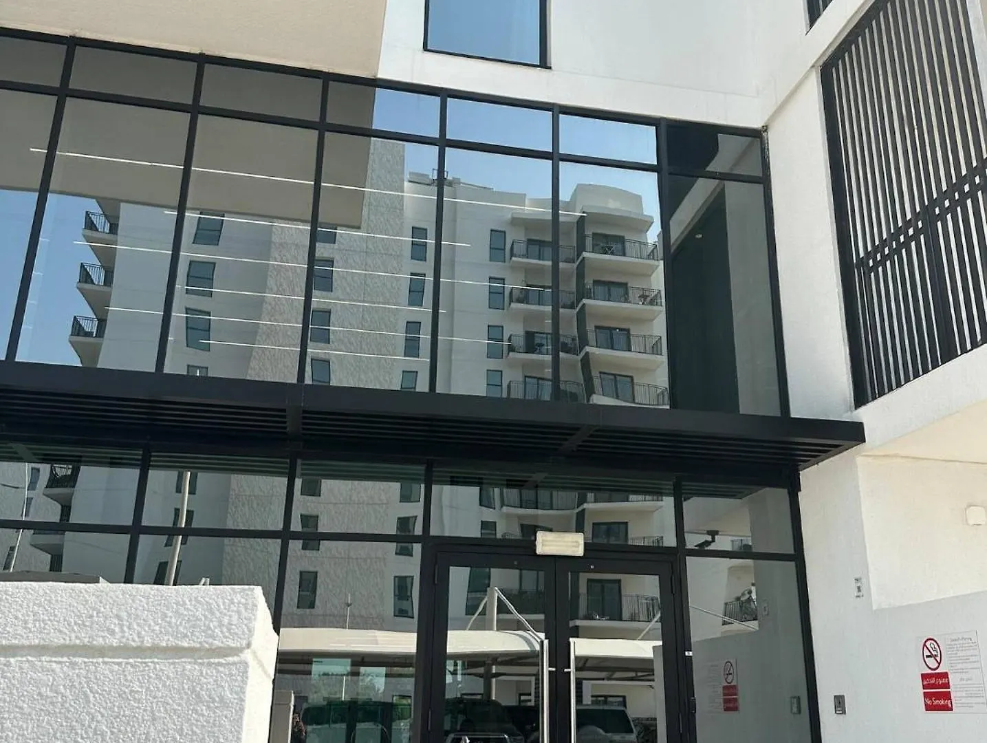Yas Canal 1 Luxury Apartment By The Canal Near F1 Abú Dhabí 0*,  Spojené arabské emiráty